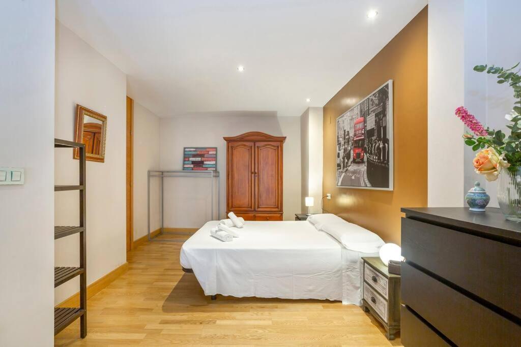 Marieta Apartment By The Castle With Ac Alicante Exterior foto